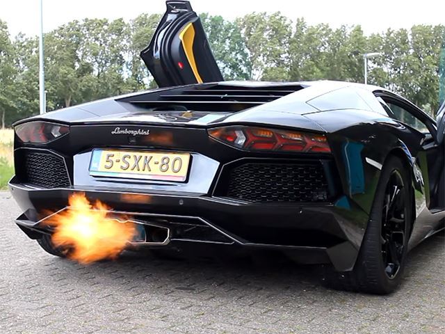 Lamborghini Avetandor против Tesla Model S P90D